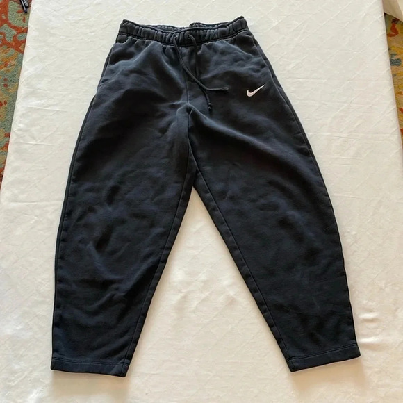 Nike NSW Essential Women’s Fleece Curve Pants sweats Black‎ DD5636-010 XS EUC - Picture 1 of 5
